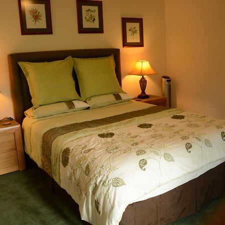 Les Noyers Aulnay Bed and Breakfast Aulnay  Exteriör bild