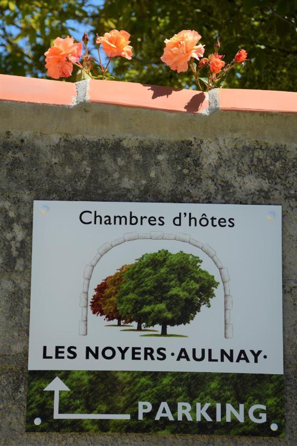 Les Noyers Aulnay Bed and Breakfast Aulnay  Exteriör bild