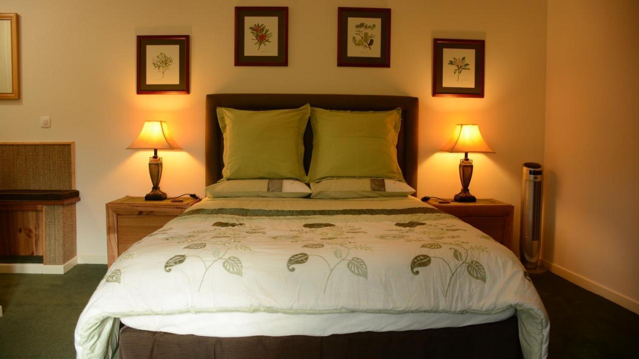 Les Noyers Aulnay Bed and Breakfast Aulnay  Exteriör bild