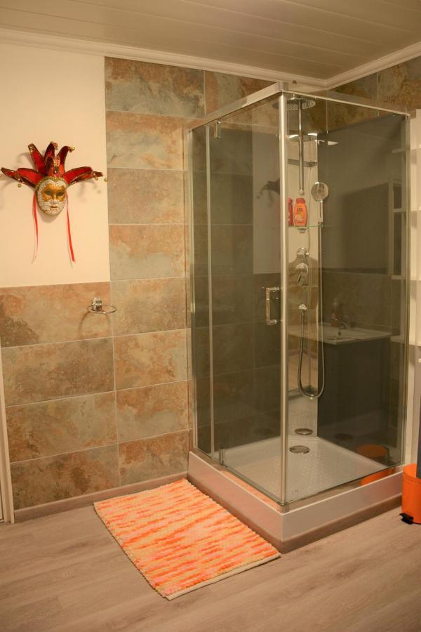 Les Noyers Aulnay Bed and Breakfast Aulnay  Exteriör bild