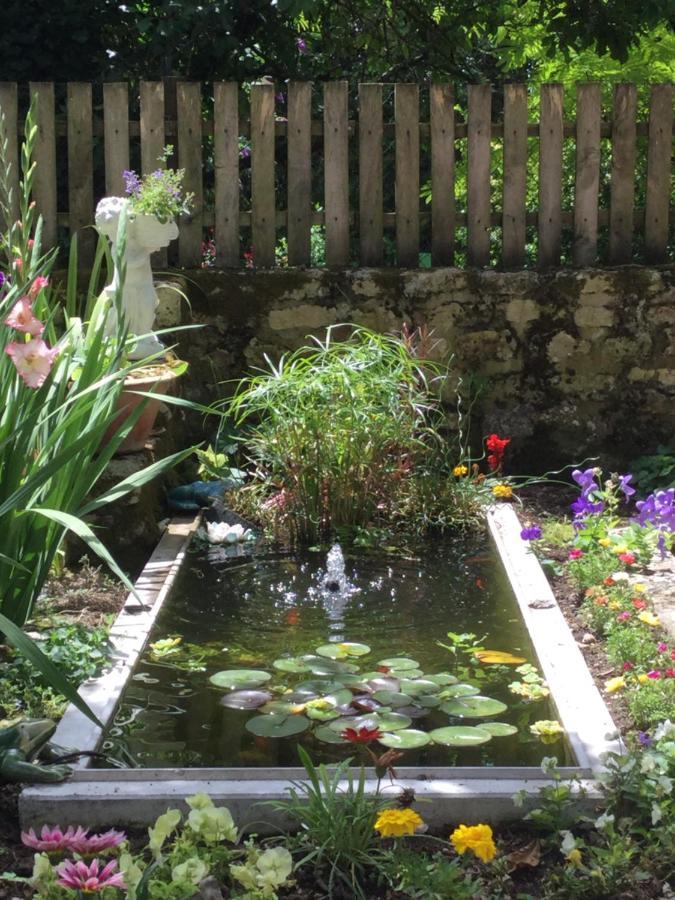 Les Noyers Aulnay Bed and Breakfast Aulnay  Exteriör bild